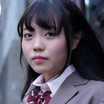 みい