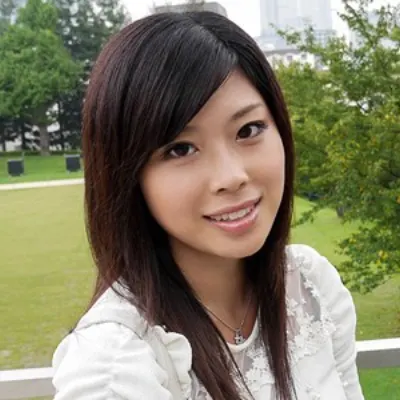 ゆりな